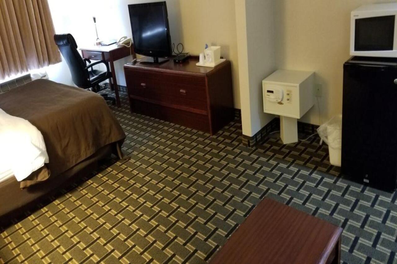 Fairbridge Inn & Suites Batavia-Darien Amusement Park Esterno foto