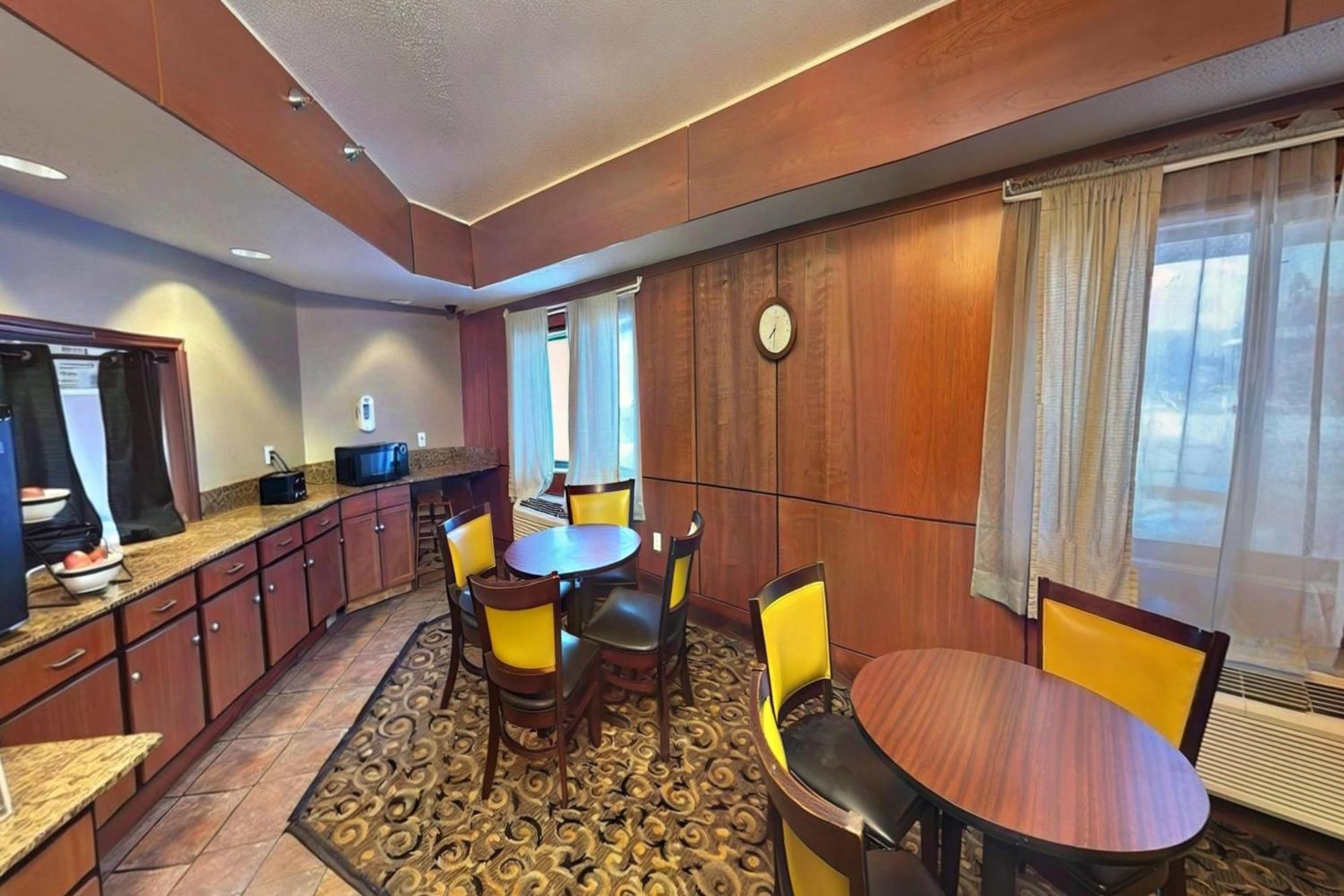 Fairbridge Inn & Suites Batavia-Darien Amusement Park Esterno foto