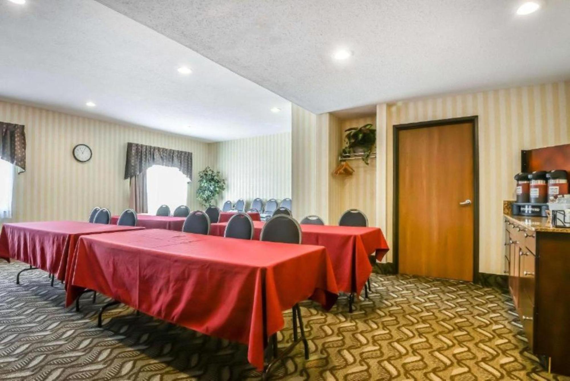 Fairbridge Inn & Suites Batavia-Darien Amusement Park Esterno foto