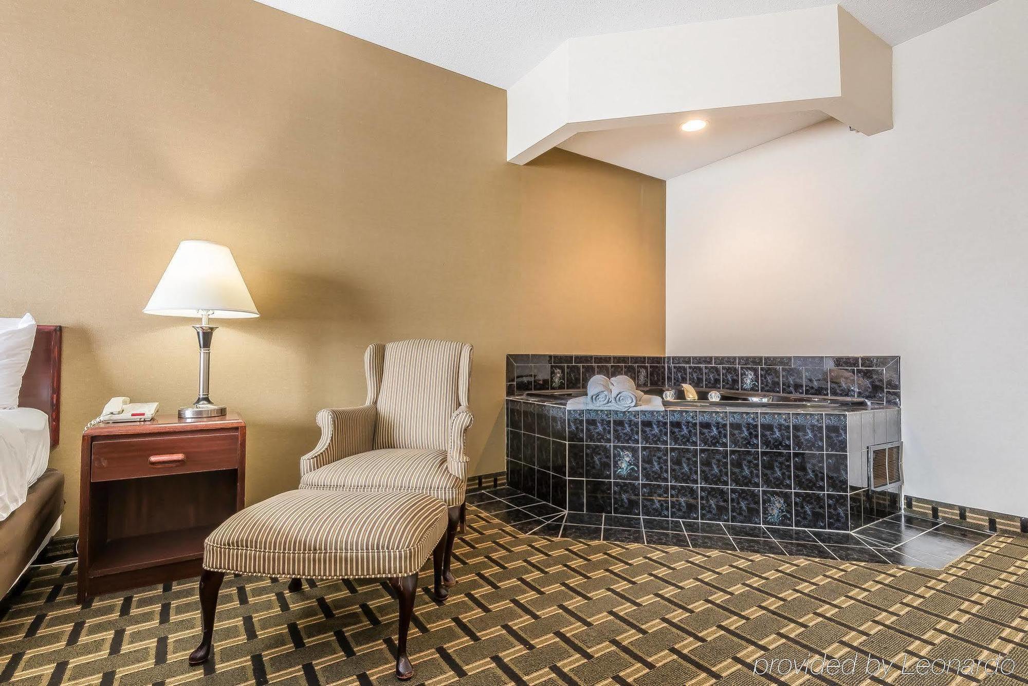 Fairbridge Inn & Suites Batavia-Darien Amusement Park Esterno foto